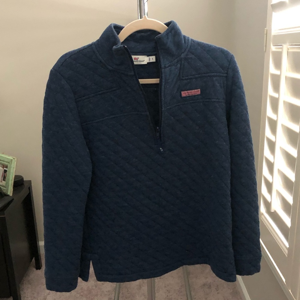 VineyardVines pullover